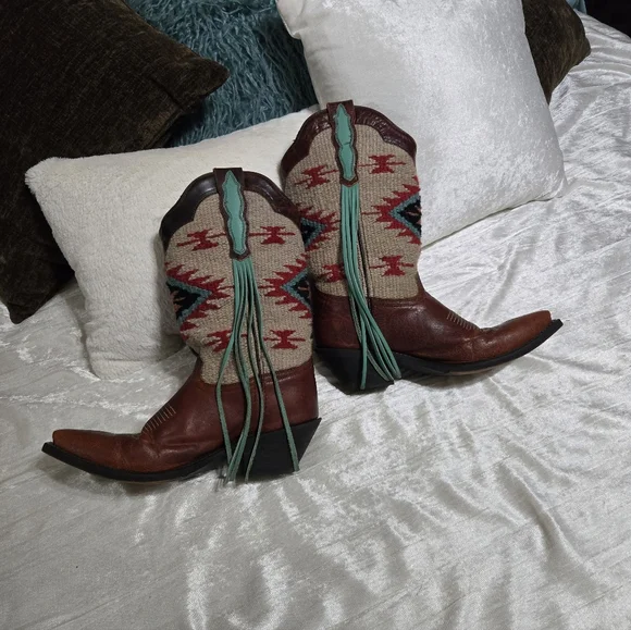 Western Fringe Leather Boots By Laredo Size 8 EUC - Picture 3 of 11
